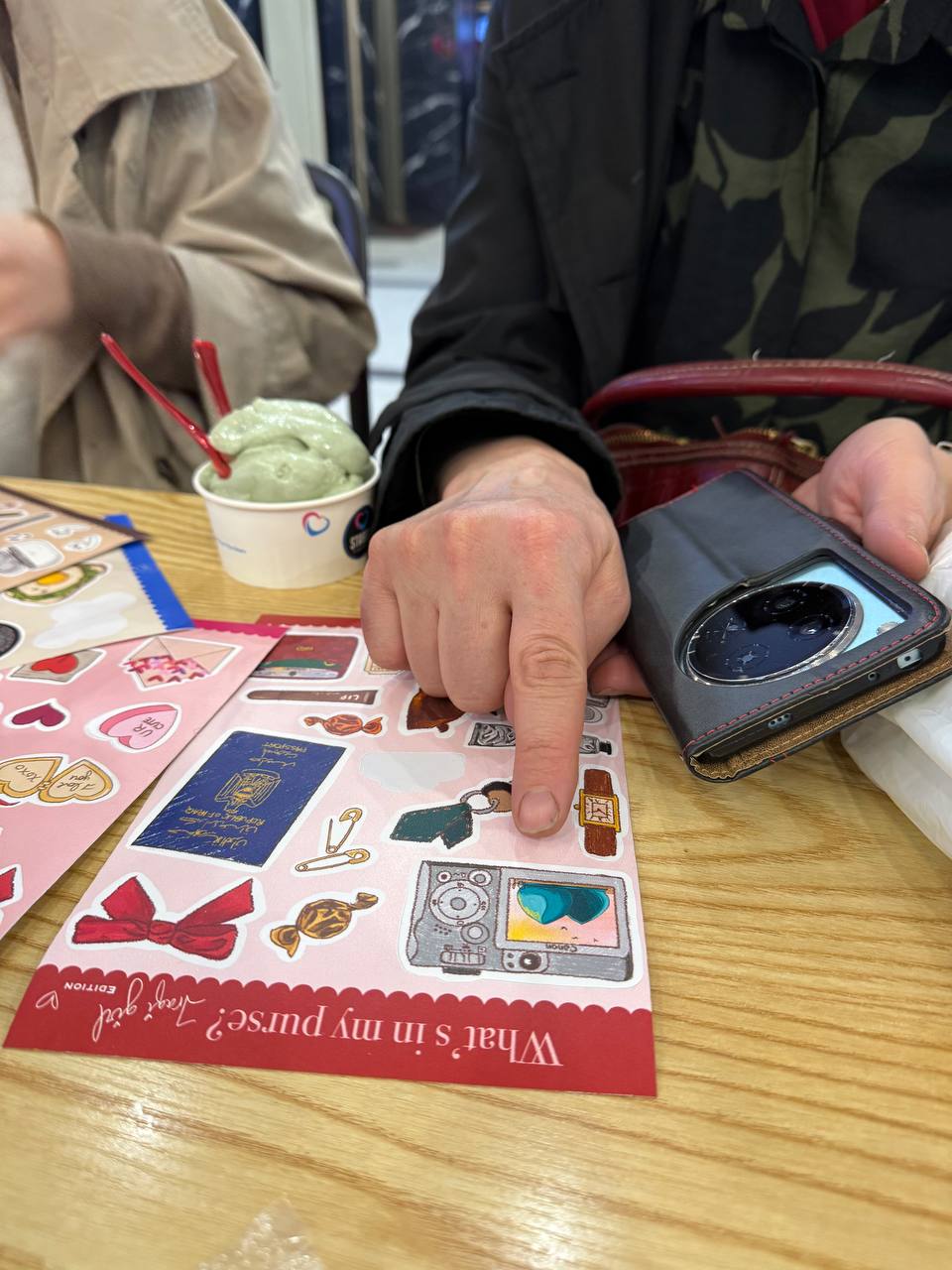 What's In My Purse - IQ Edition